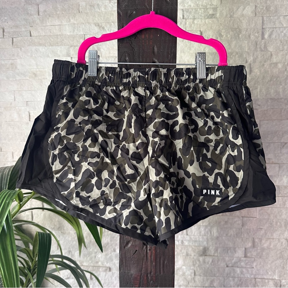 PINK Victorias Secret Camo Leopard Print Running Shorts Size M New with Tags